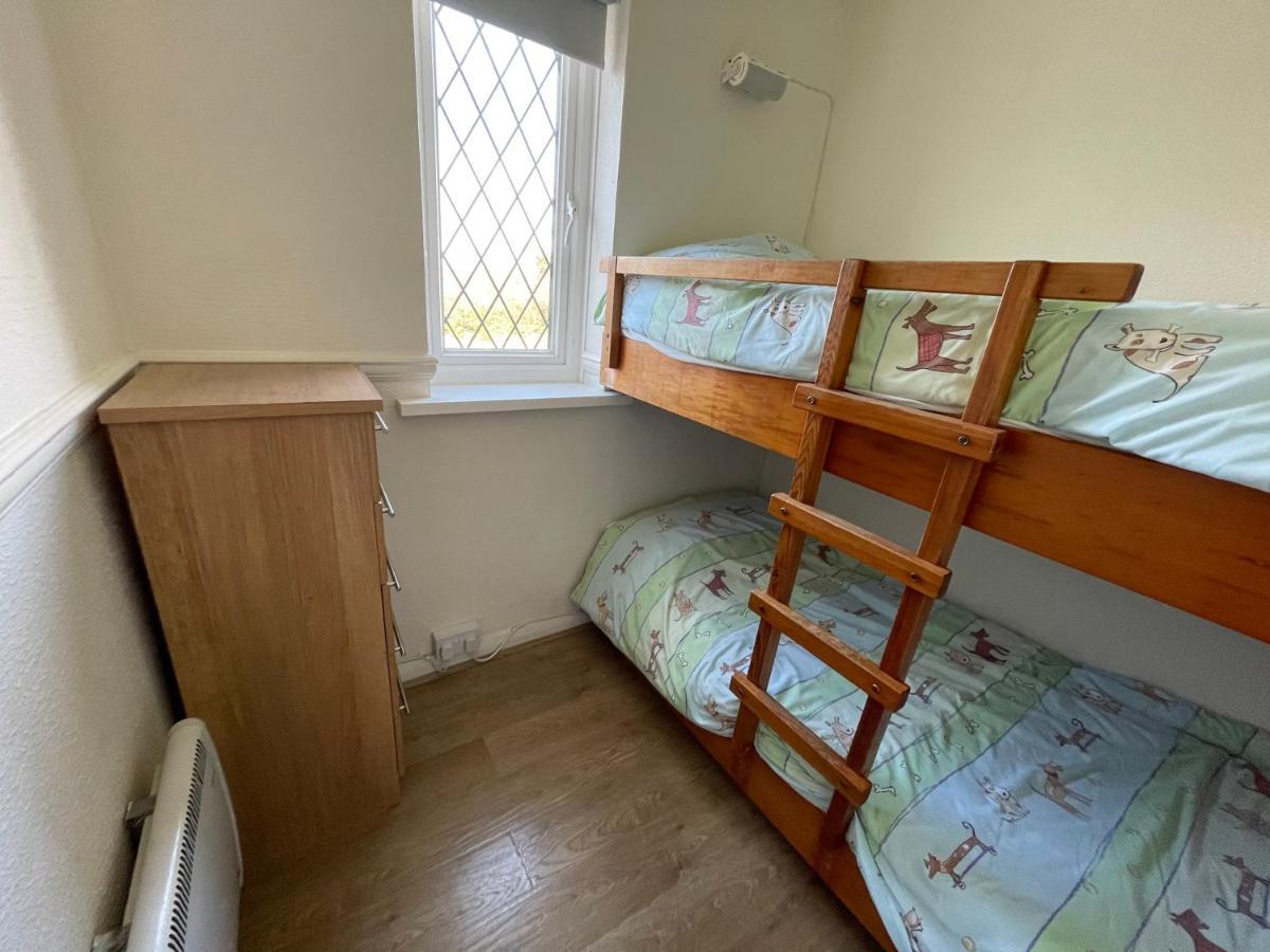 Saint Florence Ivy Tower Cottages מראה חיצוני תמונה